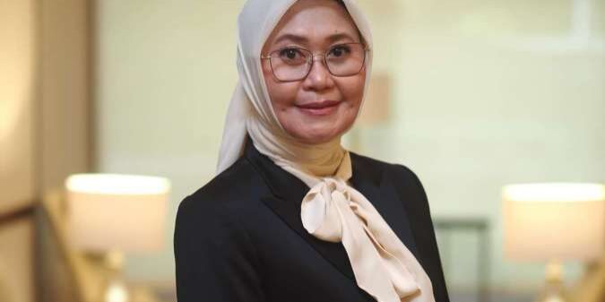 Dewi Aryani Suzana