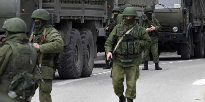 AS dan Sukutu melangkah berhati-hati