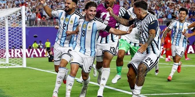 Argentina lolos ke semifinal Piala Dunia