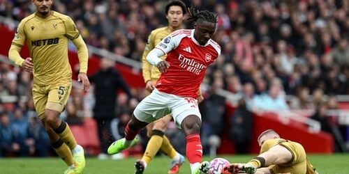 Arsenal mengungguli Crystal Palace