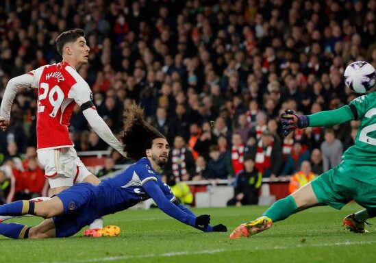 Arsenal mengunggulin Chelsea dengan 5-0