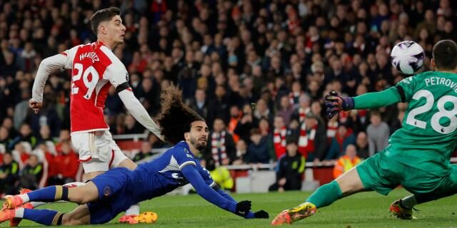 Arsenal mengunggulin Chelsea dengan 5-0