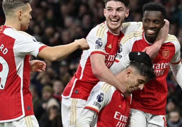 Arsenal teratas di klasemen Liga Premier