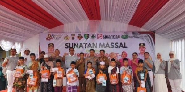 Sinar Mas Agribusiness and Food, Yayasan Buddha Tzu Chi Bersama Polres Kutai Timur menggelar Sunatan Masal. (Foto: Humas Smart)