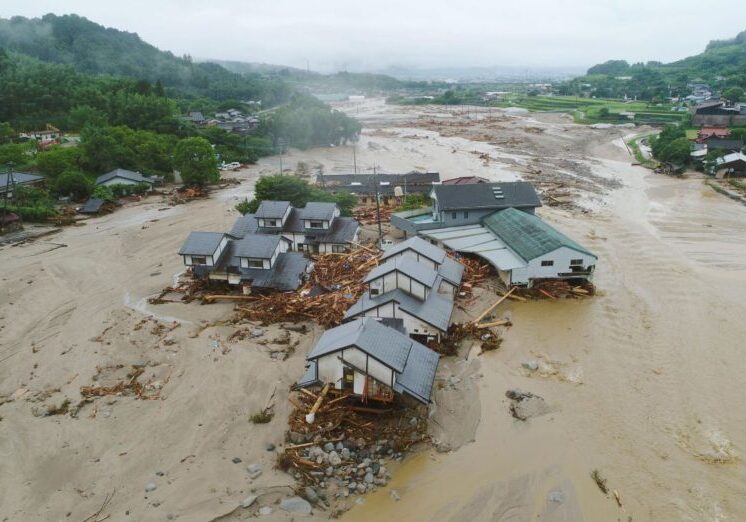 Banjir dan longsor di Jepang