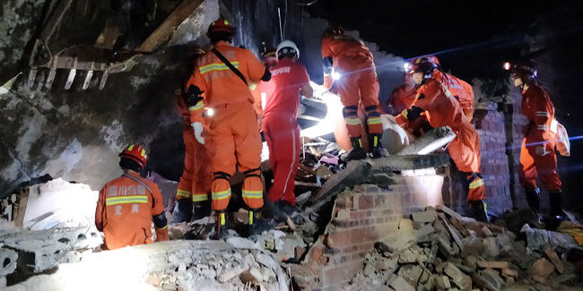 Banyak korban gempa yang hilang