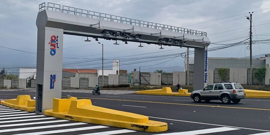 Kementerian Pekerjaan Umum dan Perumahan Rakyat (PUPR) melalui Direktorat Jenderal Bina Marga berencana melakukan uji coba sistem transaksi tol nontunai nirsentuh atau Multi Lane Free Flow (MLFF) di Bali pada Desember 2023.