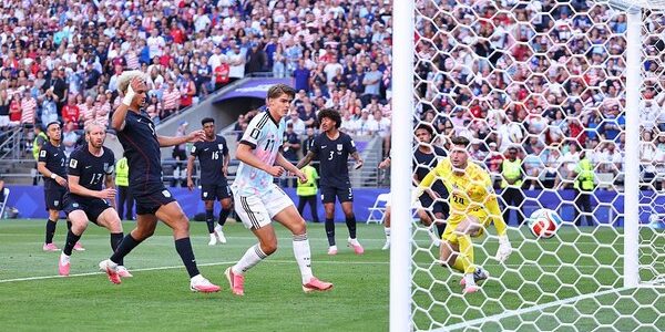 Belgia melumat Amerika Serikat 4-1