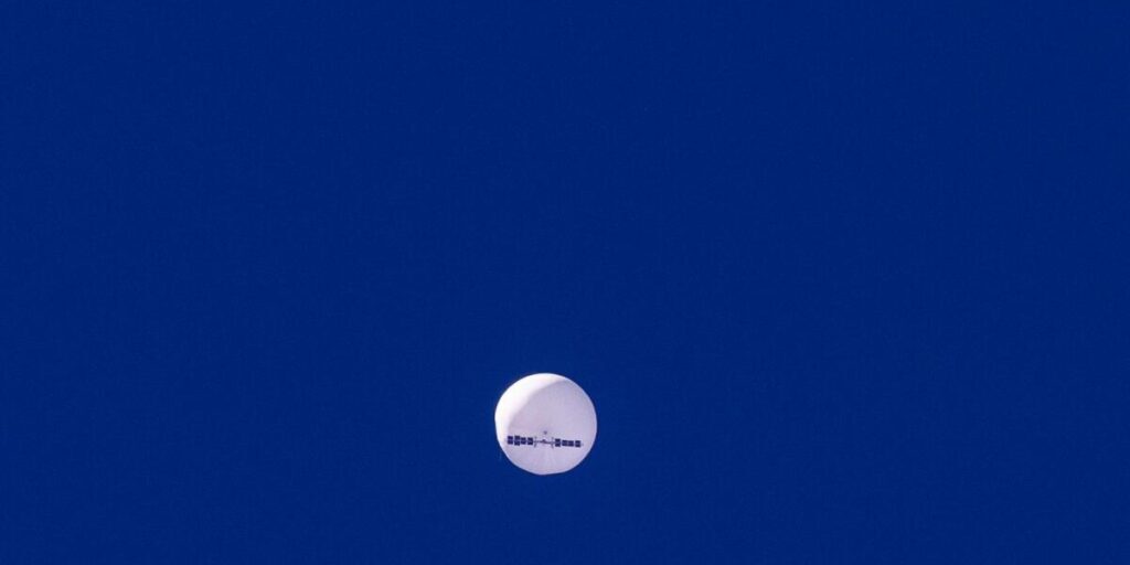 Benda Mirip Balon Di Wilayah Udara Kolumbia