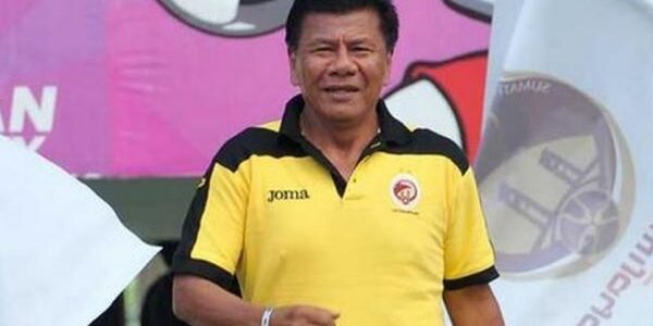 Mantan pelatih Timnas Indonesia Benny Dollo meninggal dunia.