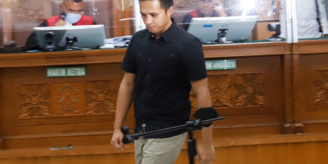 Richard Eliezer Pudihang Lumiu atau Bharada E