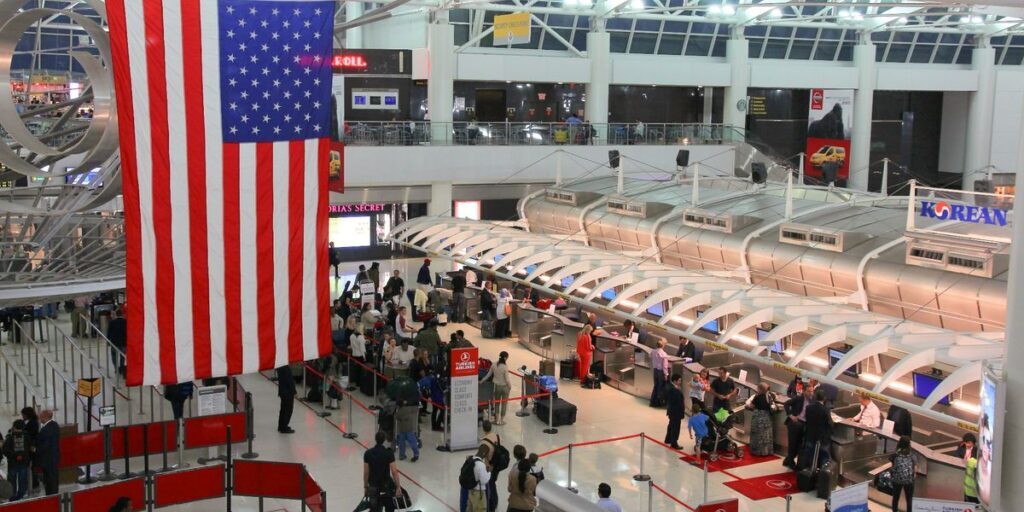 Biaya 'Visa Integrity Fee' US$250 untuk pengunjung ke AS