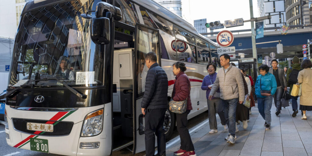 Bisnis Jepang abaikan soal turis China