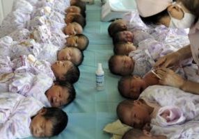 Booming Baby Naga di China