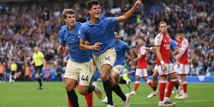 Brighton & Hove Albion melumat Arsenal 3-0