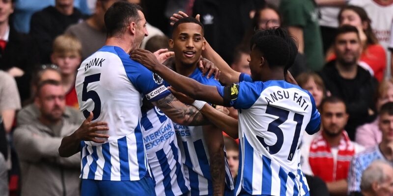 Brighton kalahkan MU 3-1 di Old Trafford