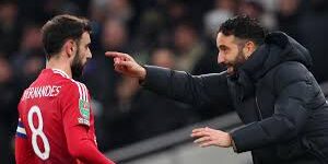 Bruno Fernandes dengan Manajer MU, Ruber Amorim