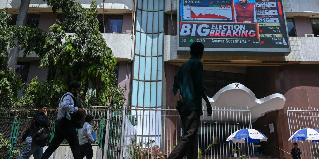 Bursa India Bergejolak