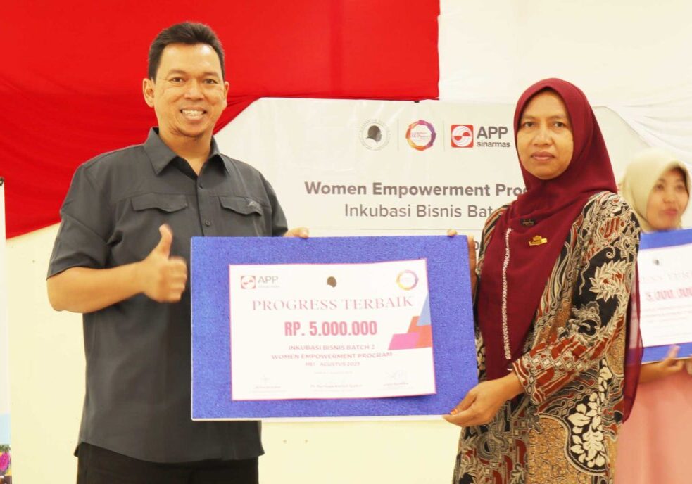 Lenirawati Susila Fitri, meraih “Best Progress”