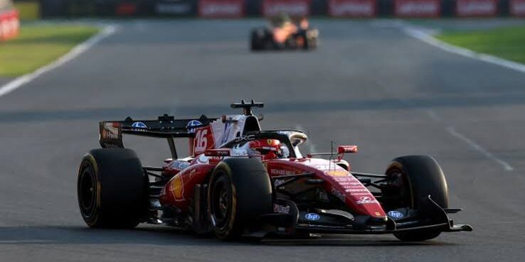 Charles Leclerc dari Ferrari tercepat
