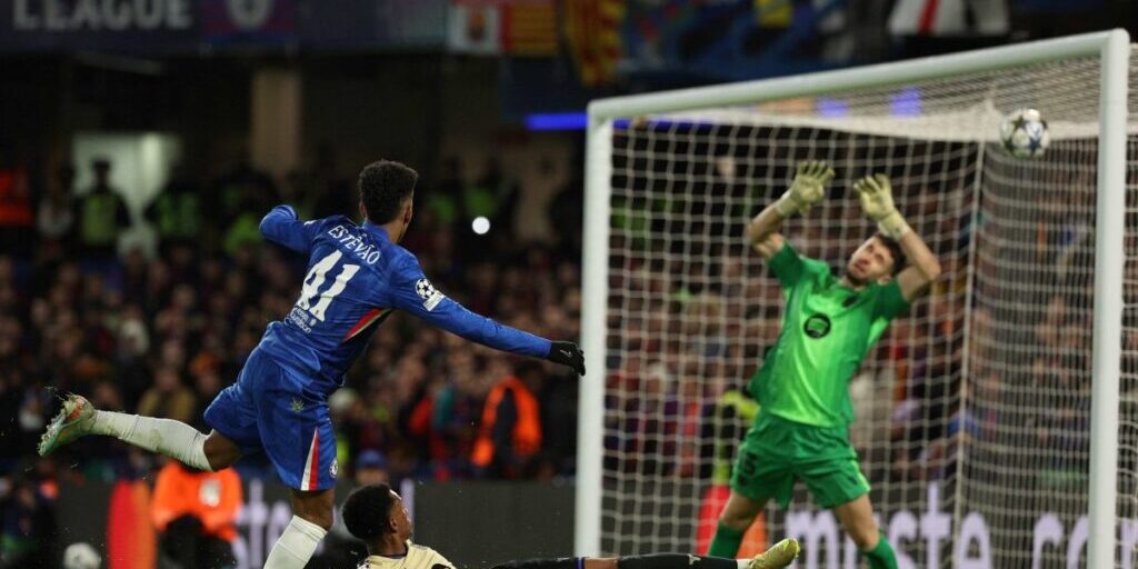 Chelsea mengalahkan Barcelona 3-0