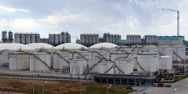 China kenakan pajak konsumsi bahan bakar