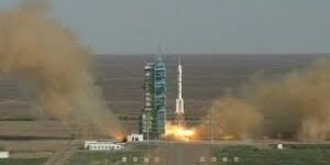 China meluncurkan misi Shenzhou-23