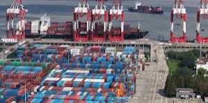 China tingkatkan ekspor & impor tahun 2026