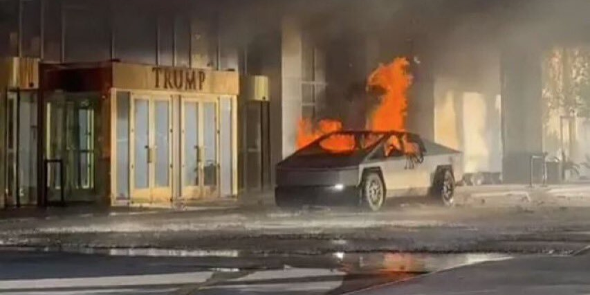 Cybertruck Tesla meledak di depan Trump Int'l Hotel