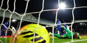 Dengan 10 pemain, Chelsea menderita kekalahan di Fulham