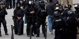 Ditangkap pria yang ancam ledakkan diri di Paris