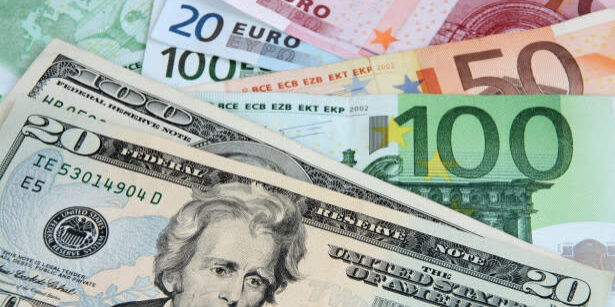 Dolar dan Euro melemah