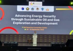 Menteri ESDM Arifin Tasrif dalam acara The 4th International Convention on Indonesian Upstream Oil and Gas (ICIUOG) 2023 di Nusa Dua, Bali, Kamis (21/9/2023).