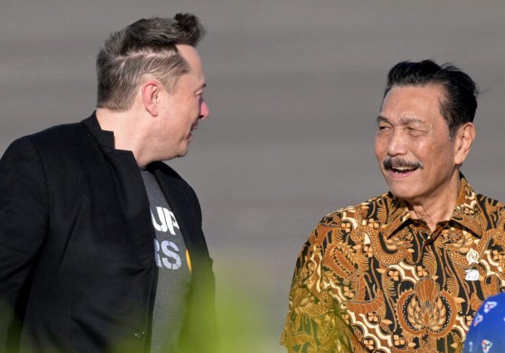 Elon Musk bersama Luhut Panjaitan