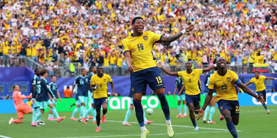 Equador berhasil mengalahkan Jerman 2-1 lolos ke babak gugur