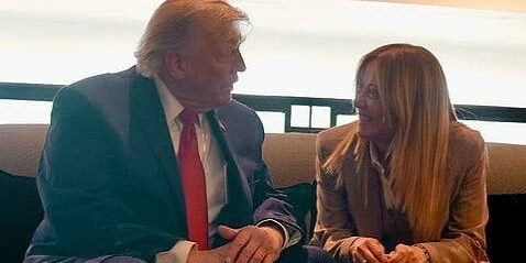Foto G7 Trump dengan Meloni yang menimbulkan perselisihan