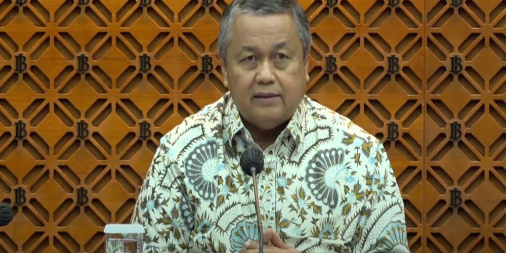 Gubernur Bank Indonesia Perry Warjiyo memberikan keterangan dalam acara pengumuman Hasil Rapat Dewan Gubernur Bulanan Bulan Mei 2023

