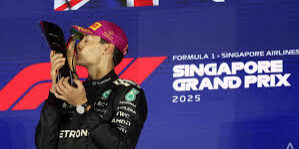 George Russell dari Mercedes 