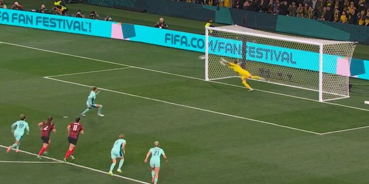 Gol Australia ke gawang Canada