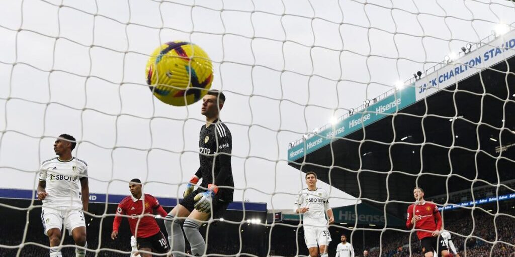 Gol Machester United ke gawang Leeds United