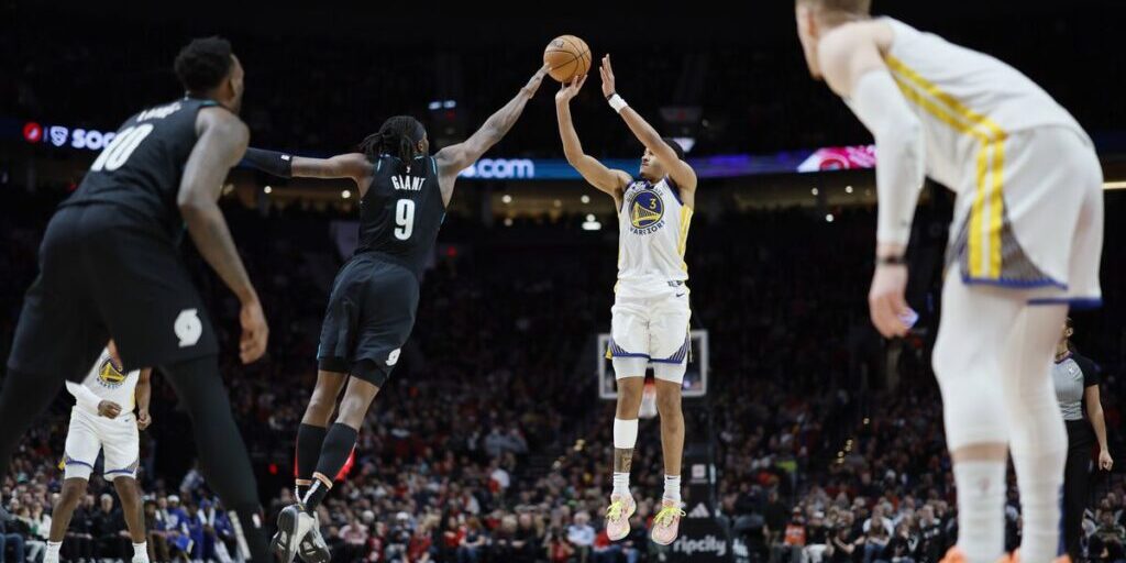 Golden State Warriors vs Portland Trail Blazers di NBA