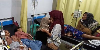 Siswa sekolah di kabupaten Pali, Sumatera Selatan, diduga keracunan usai menyantap makan gizi gratis pada Senin (5/5/2025) lalu.


