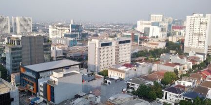 Bangunan di Jakarta Utara yang kena PBB-P2 tahun 2025. (Foto: Fadmin Malau)

