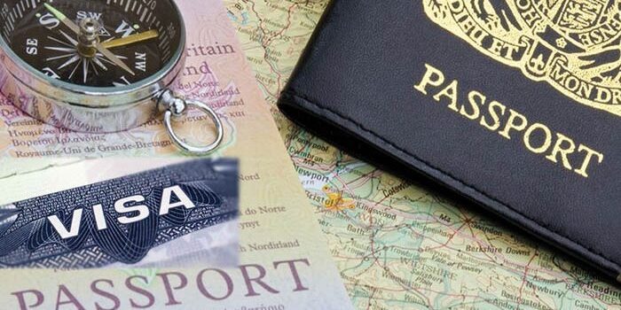 Ilustrasi Paspor dengan Visa