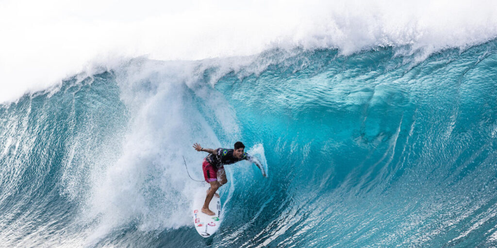 Ilustrasi Selancar (Windsurfing)