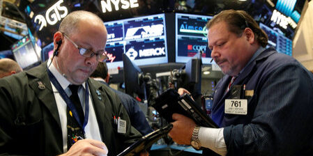 Indeks utama Wall Street menguat