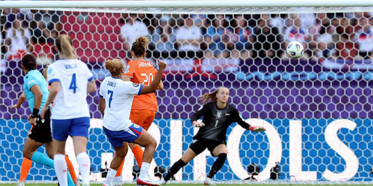 Inggris mengalahkan Belanda 4-0 di Euro Wanita