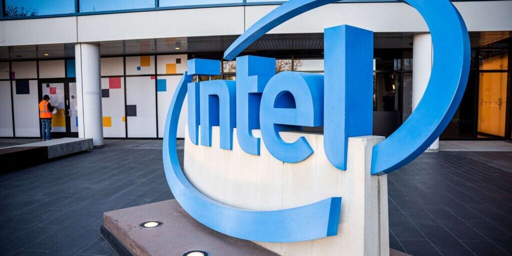 Intel menambah investasi di Malaysia