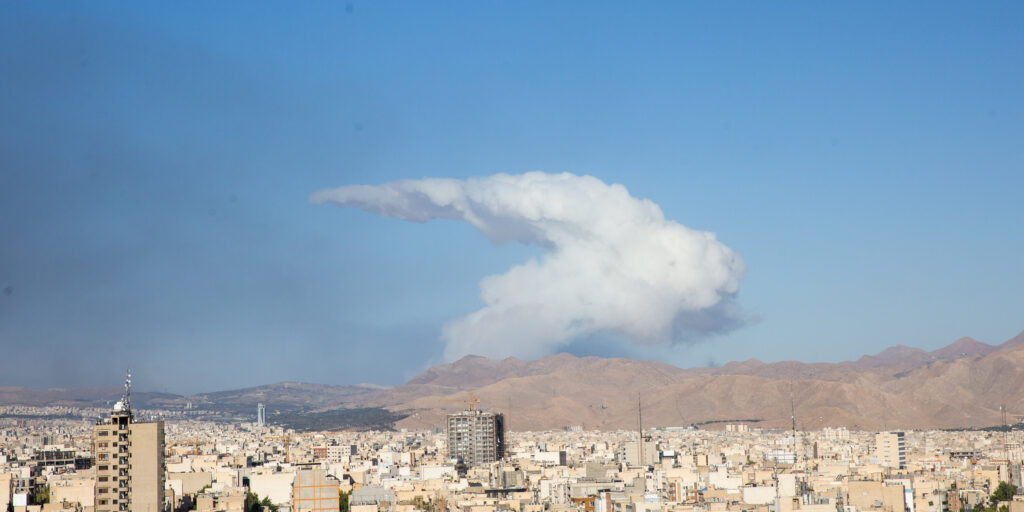 Israel serang situs Nuklir Iran