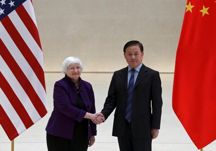 Janet Yellen dengan Gubernur Bank of China Pan Gongsheng